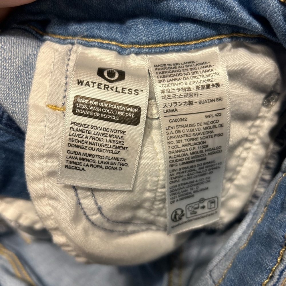 Levis 726 Flare Jeans Womens 25 (26x31) Light Wash Distressed Mid Rise Stretch - Picture 4 of 5